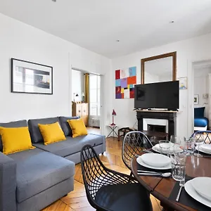 Appartement Quartier Champ De Mars Free Netflix, Paris